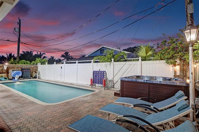 466 NE 8th Avenue, Deerfield Beach, FL 33441