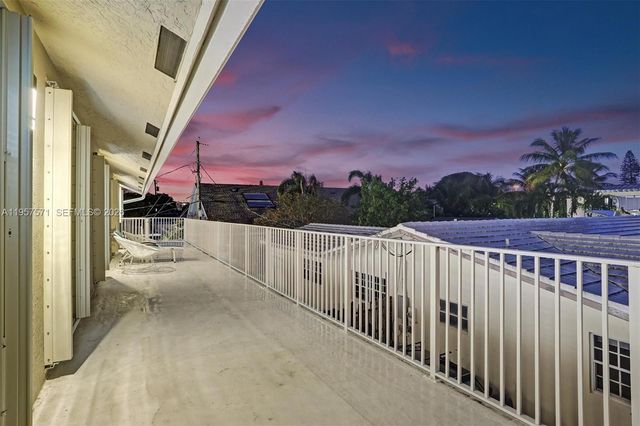 466 NE 8th Avenue, Deerfield Beach, FL 33441