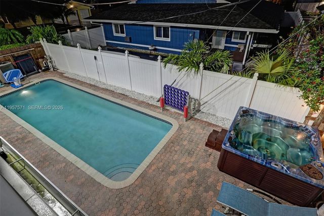 466 NE 8th Avenue, Deerfield Beach, FL 33441