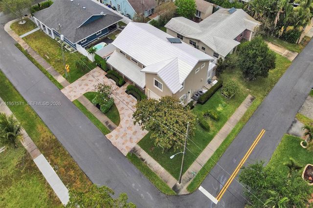 466 NE 8th Avenue, Deerfield Beach, FL 33441