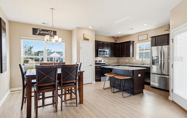 320 Honeycomb Ln, Ridgeland, SC 29936