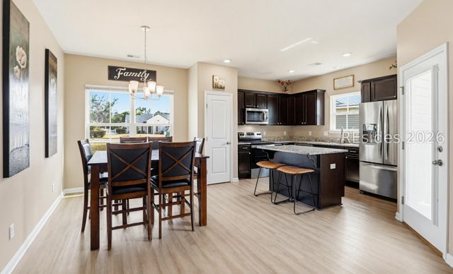 320 Honeycomb Ln, Ridgeland, SC 29936