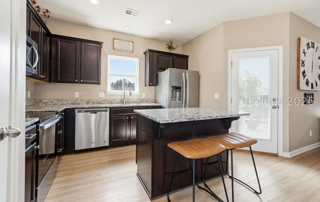 320 Honeycomb Ln, Ridgeland, SC 29936