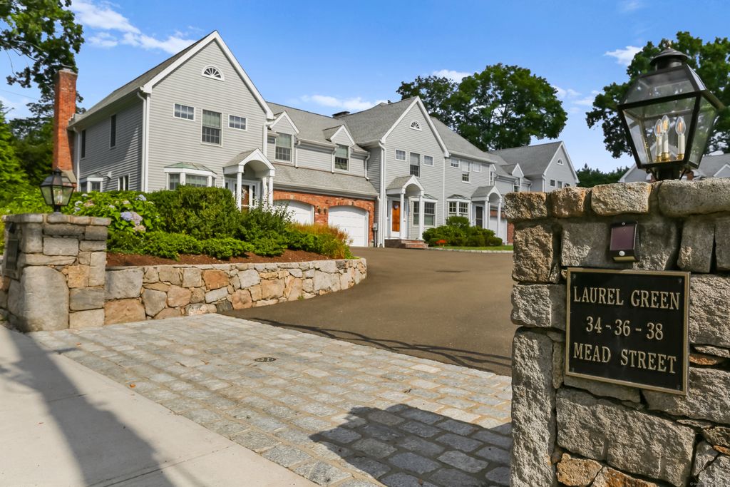 34 Mead Street 3, New Canaan, CT 06840