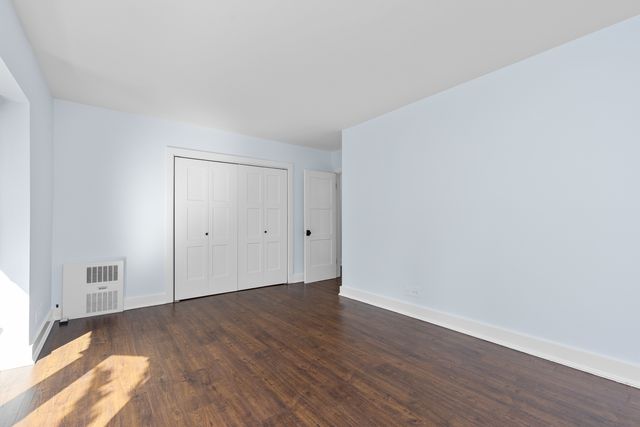 2300 Windsor Mall Court 2E, Park Ridge, IL 60068