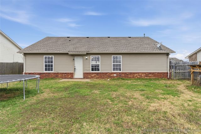 605 S Creek Street, Skiatook, OK 74070