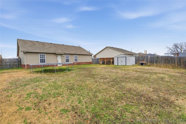 605 S Creek Street, Skiatook, OK 74070