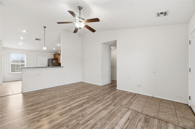 605 S Creek Street, Skiatook, OK 74070