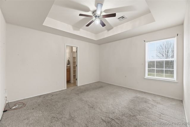 605 S Creek Street, Skiatook, OK 74070