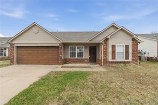 605 S Creek Street, Skiatook, OK 74070