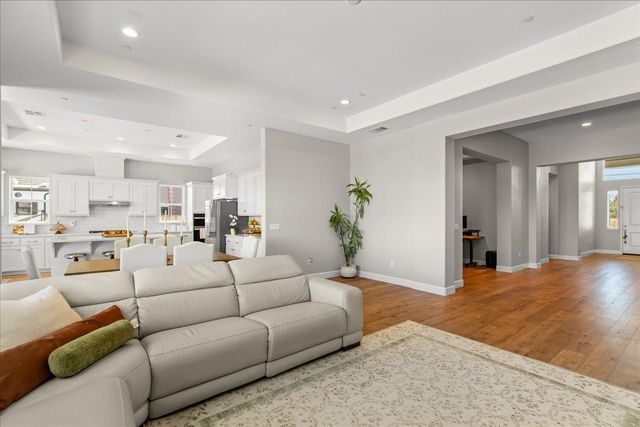 5010 Neroly Rd, Oakley, CA 94561