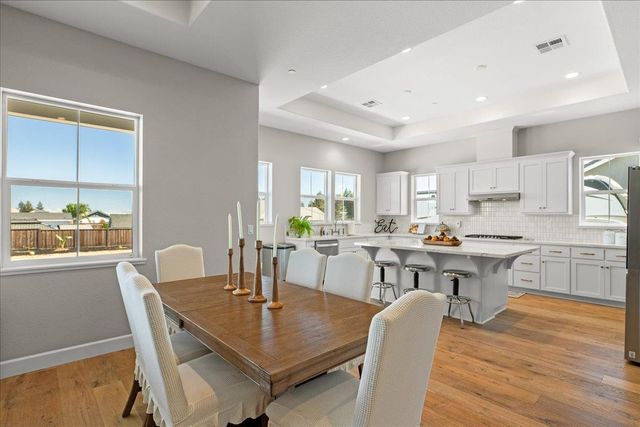 5010 Neroly Rd, Oakley, CA 94561