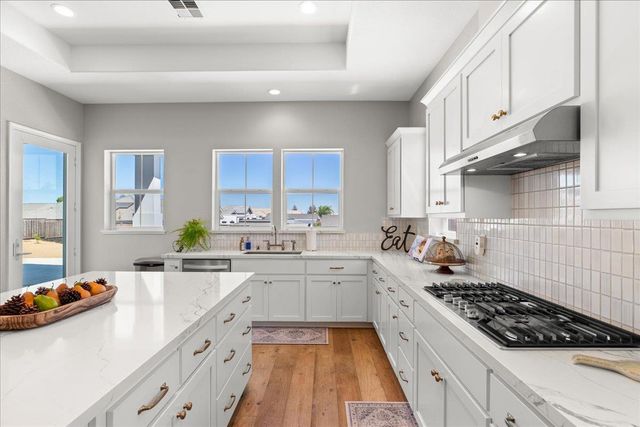 5010 Neroly Rd, Oakley, CA 94561