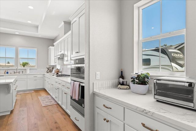 5010 Neroly Rd, Oakley, CA 94561