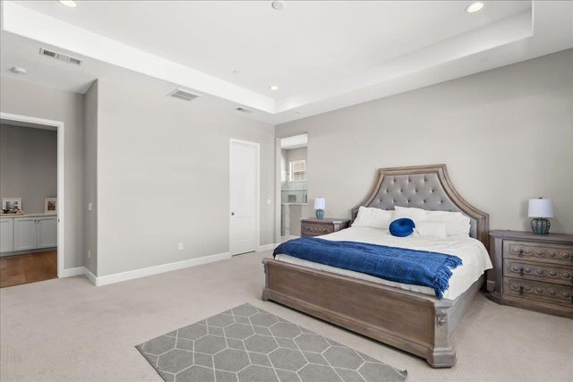 5010 Neroly Rd, Oakley, CA 94561