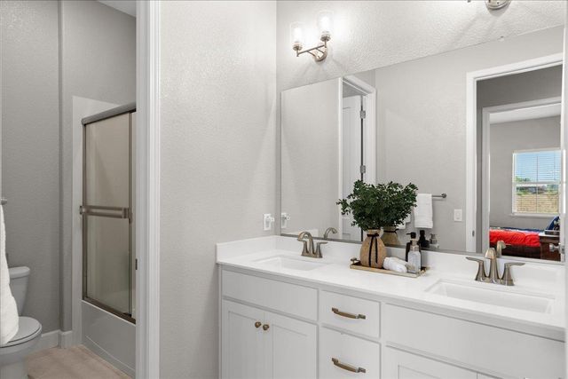5010 Neroly Rd, Oakley, CA 94561