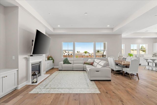 5010 Neroly Rd, Oakley, CA 94561