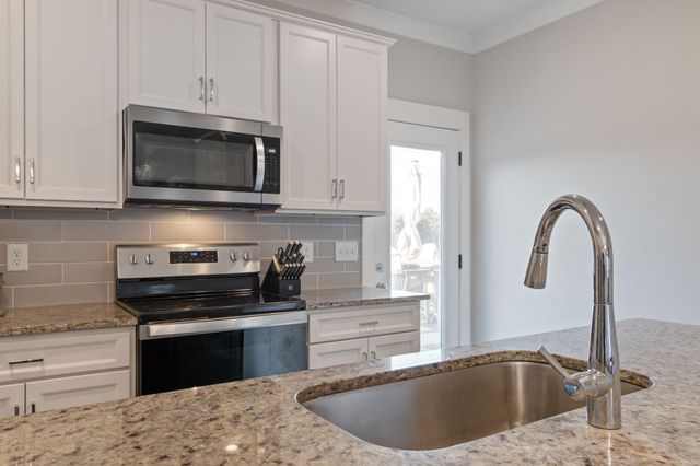 7535 Maggie Dr, Antioch, TN 37013