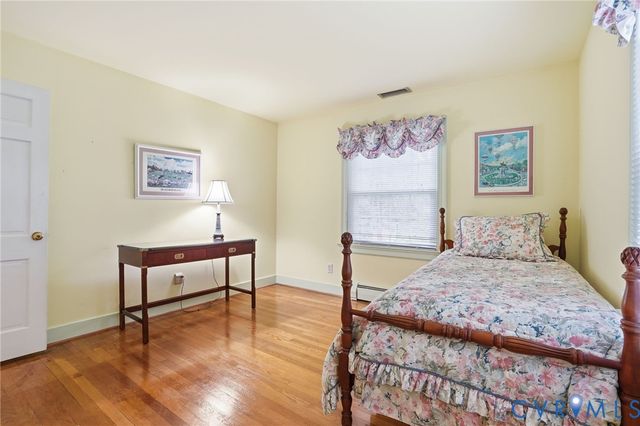2400 Triton Dr, North Chesterfield, VA 23235