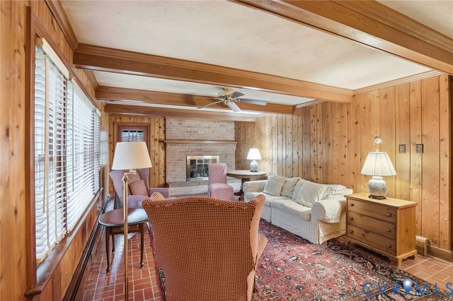 2400 Triton Dr, North Chesterfield, VA 23235