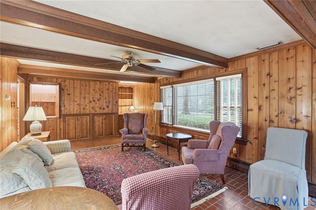 2400 Triton Dr, North Chesterfield, VA 23235