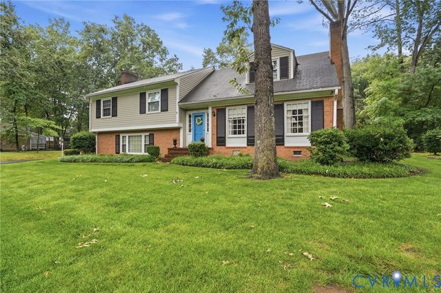 2400 Triton Dr, North Chesterfield, VA 23235