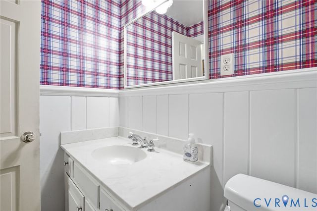2400 Triton Dr, North Chesterfield, VA 23235