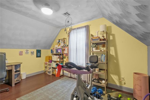 105 Amy Drive, Cranston, RI 02921