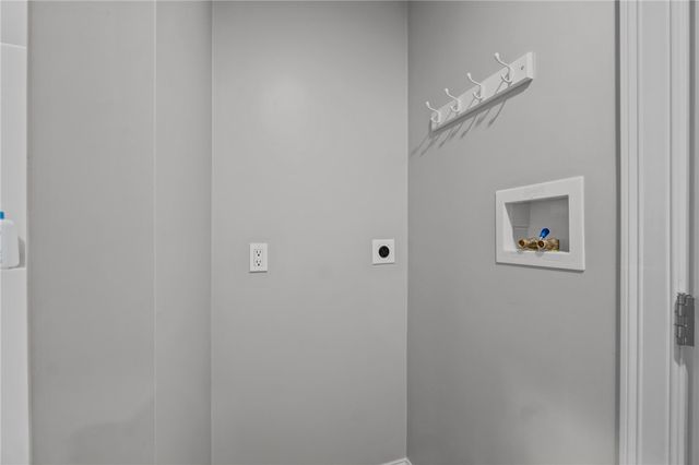 105 Amy Drive, Cranston, RI 02921