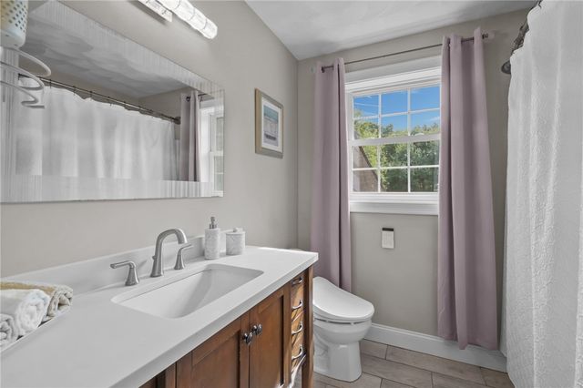 105 Amy Drive, Cranston, RI 02921