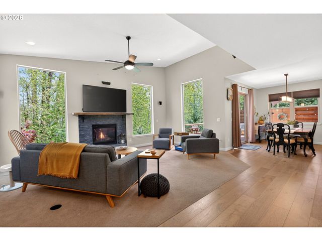 1878 Se JASMINE Pl, Gresham, OR 97080