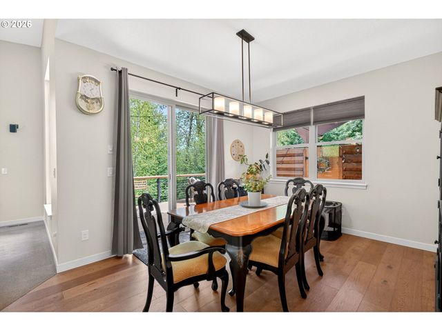 1878 Se JASMINE Pl, Gresham, OR 97080