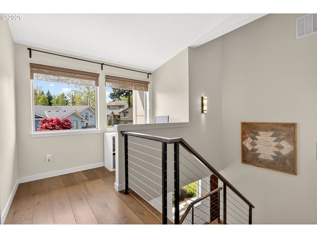 1878 Se JASMINE Pl, Gresham, OR 97080