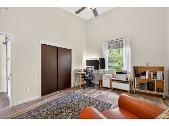 1878 Se JASMINE Pl, Gresham, OR 97080