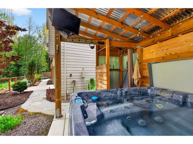 1878 Se JASMINE Pl, Gresham, OR 97080