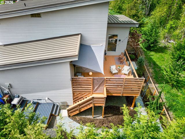 1878 Se JASMINE Pl, Gresham, OR 97080