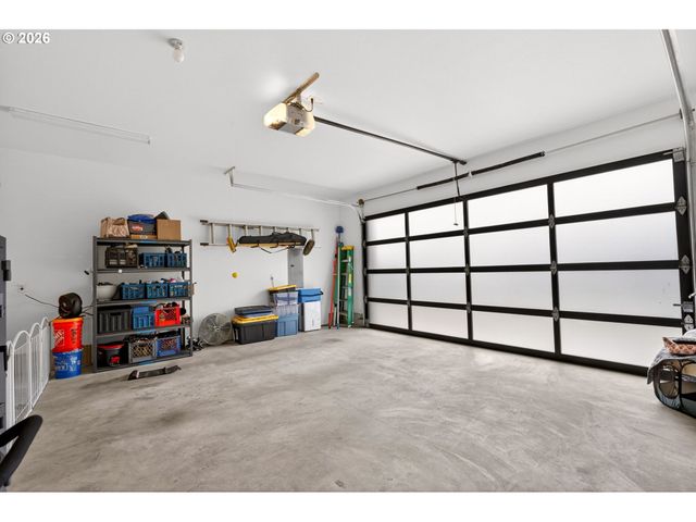 1878 Se JASMINE Pl, Gresham, OR 97080