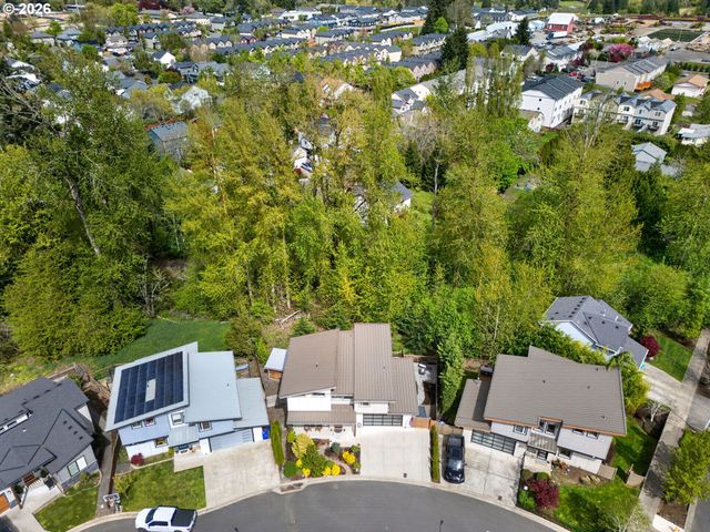 1878 Se JASMINE Pl, Gresham, OR 97080