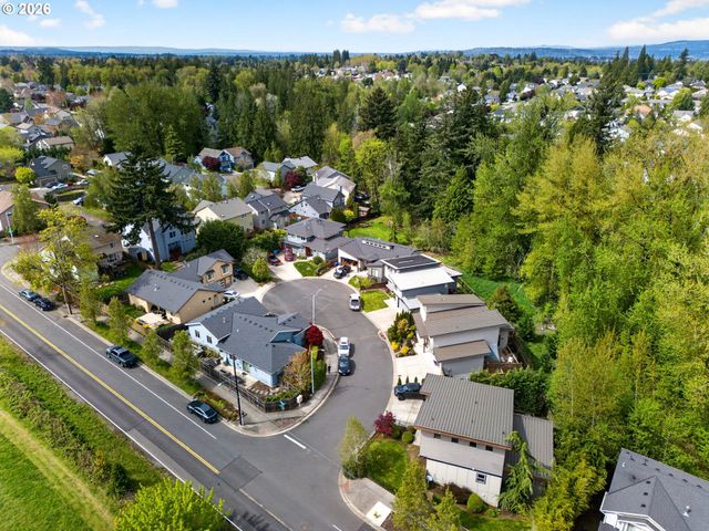 1878 Se JASMINE Pl, Gresham, OR 97080