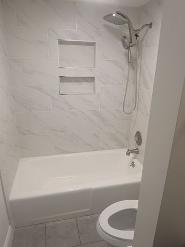 201 E Janata Boulevard 1A, Lombard, IL 60148