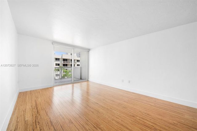 1670 Bay Road 4B, Miami Beach, FL 33139