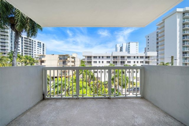 1670 Bay Road 4B, Miami Beach, FL 33139