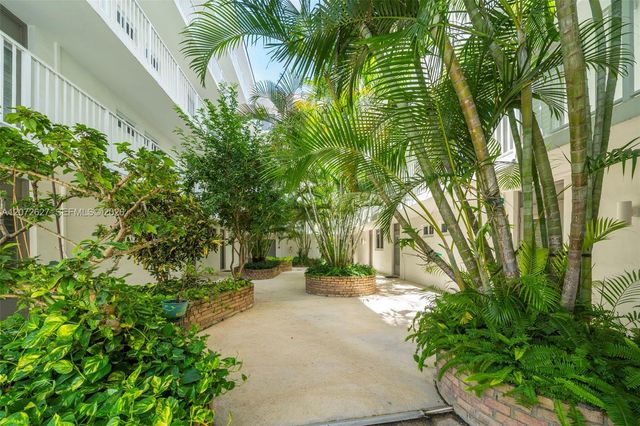 1670 Bay Road 4B, Miami Beach, FL 33139