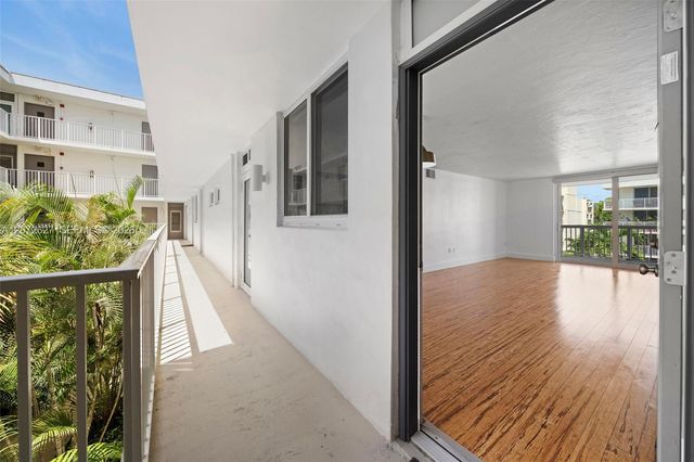 1670 Bay Road 4B, Miami Beach, FL 33139