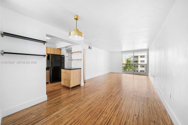 1670 Bay Road 4B, Miami Beach, FL 33139