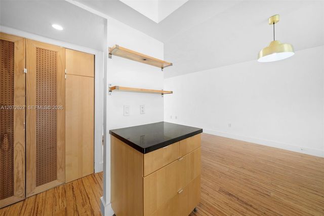 1670 Bay Road 4B, Miami Beach, FL 33139