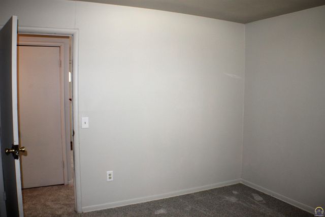 2526 SE Colorado AVE, Topeka, KS 66604