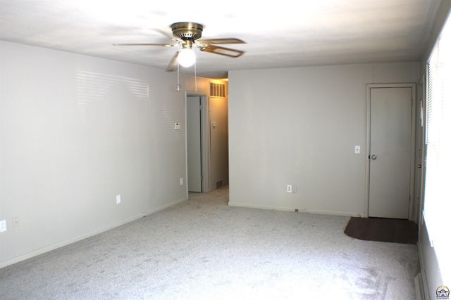 2526 SE Colorado AVE, Topeka, KS 66604