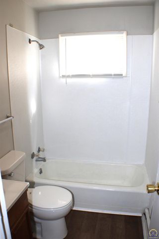 2526 SE Colorado AVE, Topeka, KS 66604