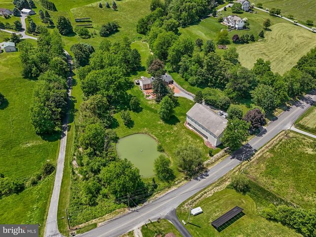 154 CALVARY CHURCH RD, Wrightsville, PA 17368